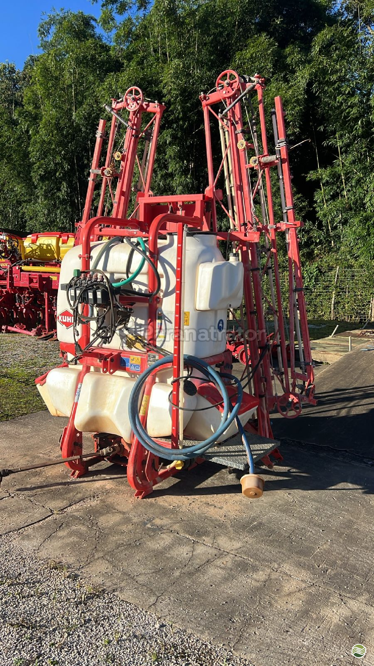 IMPLEMENTOS AGRICOLAS PULVERIZADOR KIT DE BARRAS HIDRÁULICAS Paranatrator CASTRO PARANÁ PR